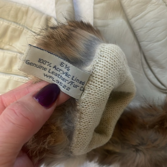 Genuine leather genuine fur white gloves - used n gorgeous - Picture 4 of 8